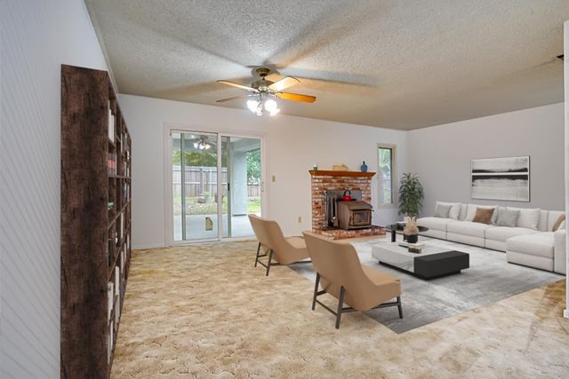 786 Canterbury Way, Manteca, CA 95336