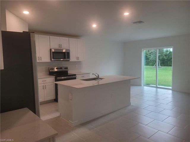 17329 Cantu CT, North Fort Myers, FL 33917