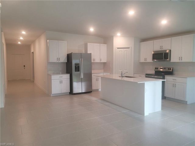 17329 Cantu CT, North Fort Myers, FL 33917