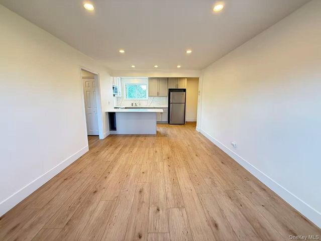 111-26 66 Ave 3A, Forest Hills, NY 11375