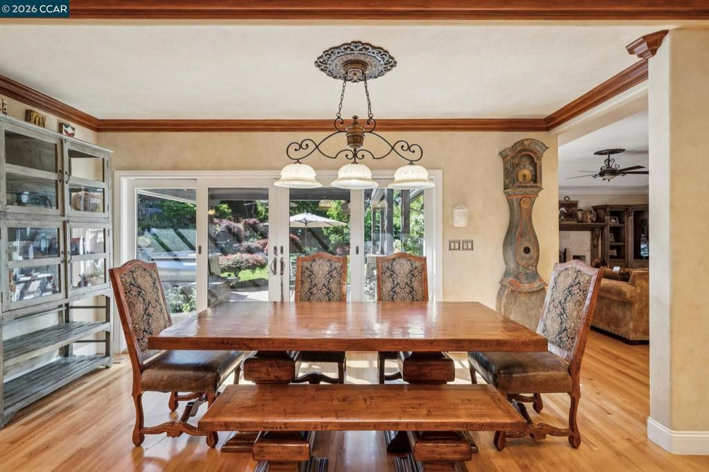 Image 18 of property listing at 965 Elwyn Place, Danville, CA 94526