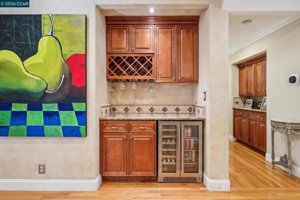 Image 19 of property listing at 965 Elwyn Place, Danville, CA 94526