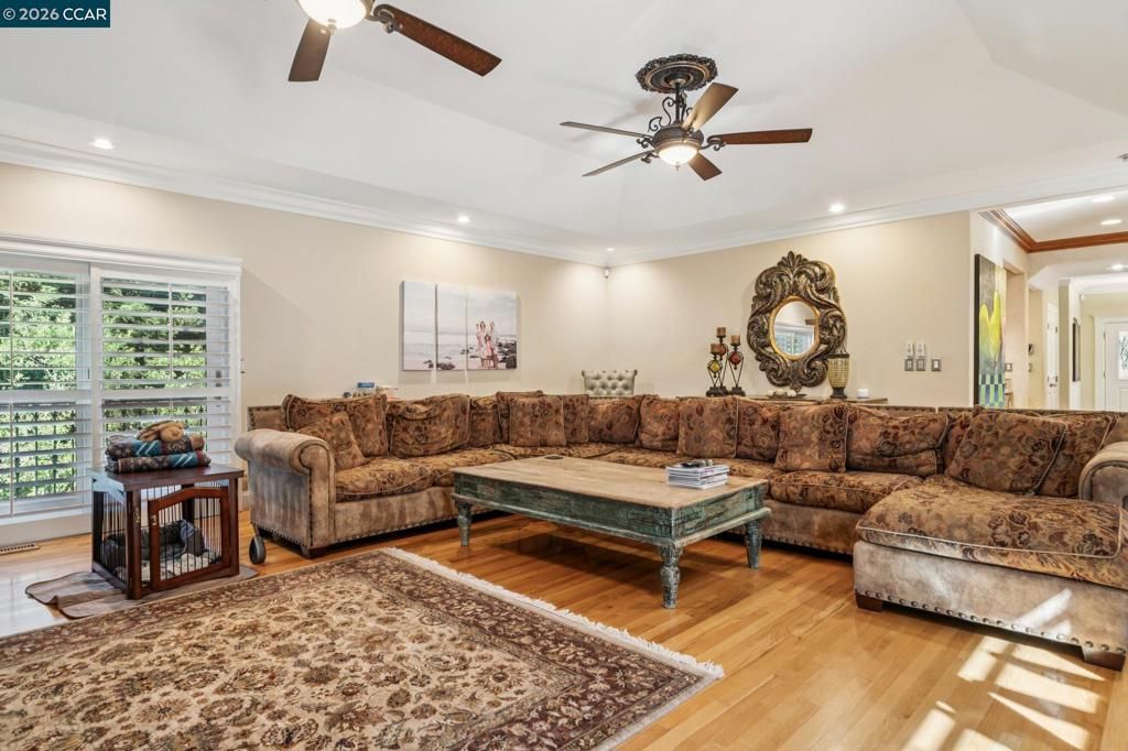 Image 24 of property listing at 965 Elwyn Place, Danville, CA 94526
