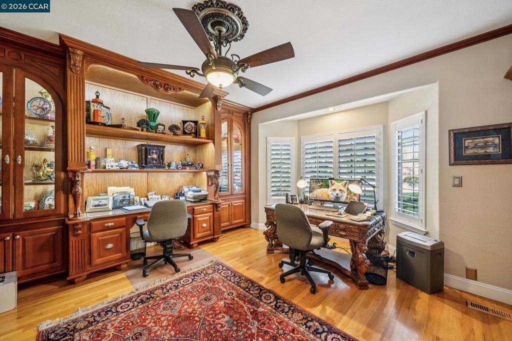 Image 33 of property listing at 965 Elwyn Place, Danville, CA 94526