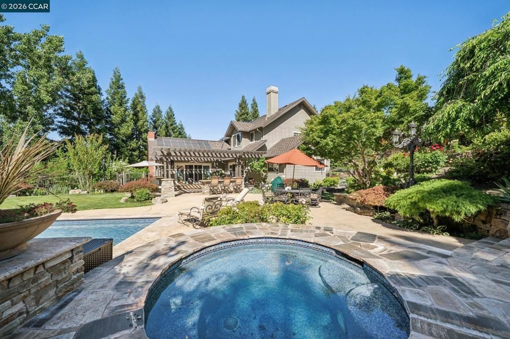 Image 50 of property listing at 965 Elwyn Place, Danville, CA 94526