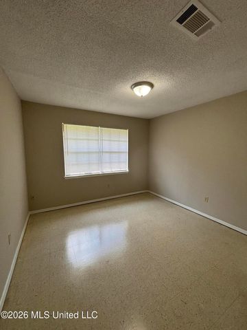 1520 Timber Lane Road, Gautier, MS 39553