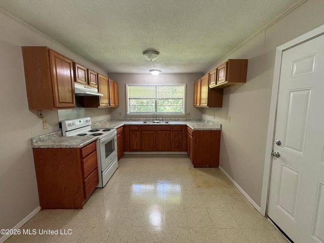 1520 Timber Lane Road, Gautier, MS 39553
