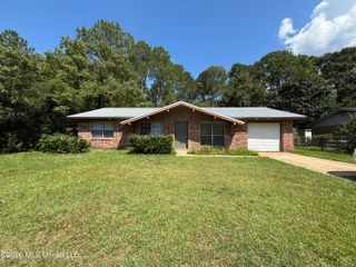 1520 Timber Lane Road, Gautier, MS 39553