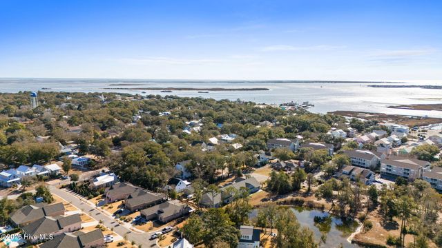 514 W St George Street, Southport, NC 28461