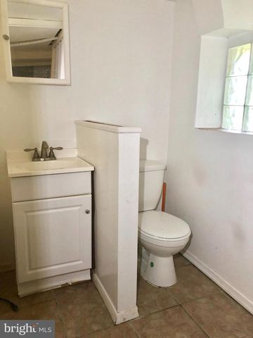 765 CHARING CROSS RD, Baltimore, MD 21229