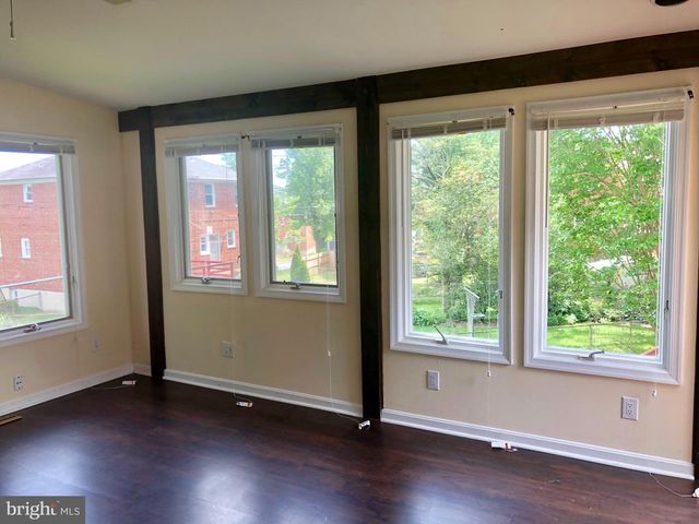 765 CHARING CROSS RD, Baltimore, MD 21229