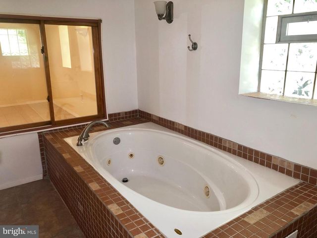 765 CHARING CROSS RD, Baltimore, MD 21229