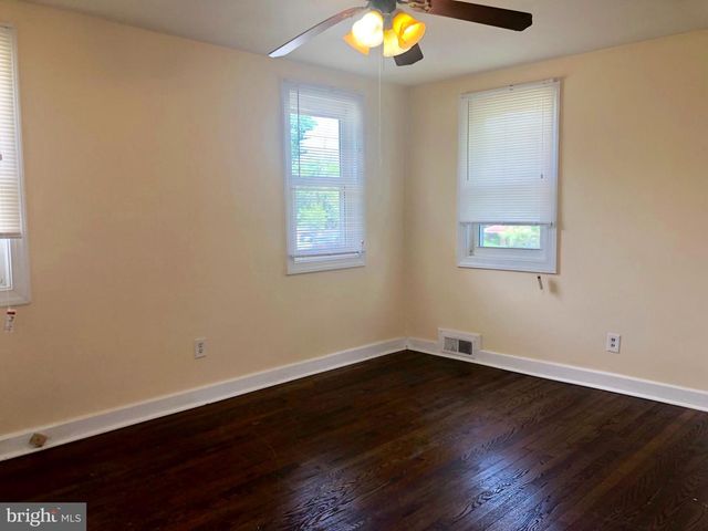 765 CHARING CROSS RD, Baltimore, MD 21229