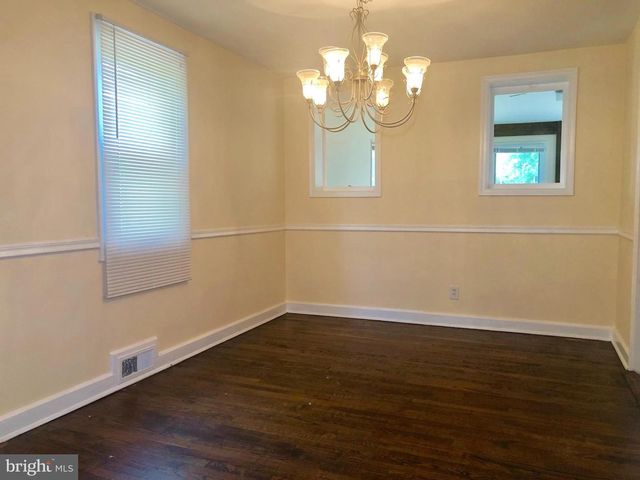 765 CHARING CROSS RD, Baltimore, MD 21229