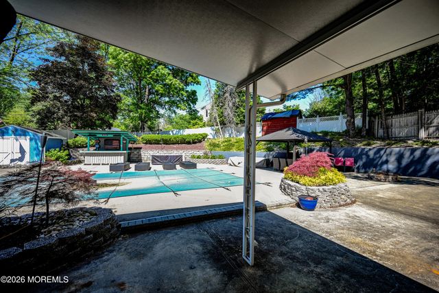 2 Dover Street, Jackson, NJ 08527