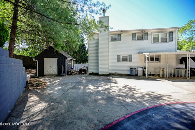 2 Dover Street, Jackson, NJ 08527