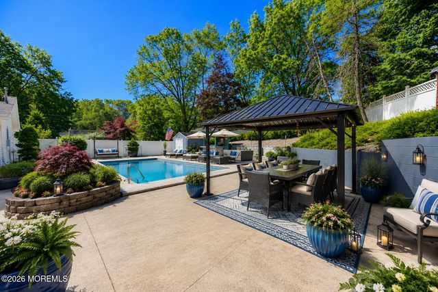 2 Dover Street, Jackson, NJ 08527