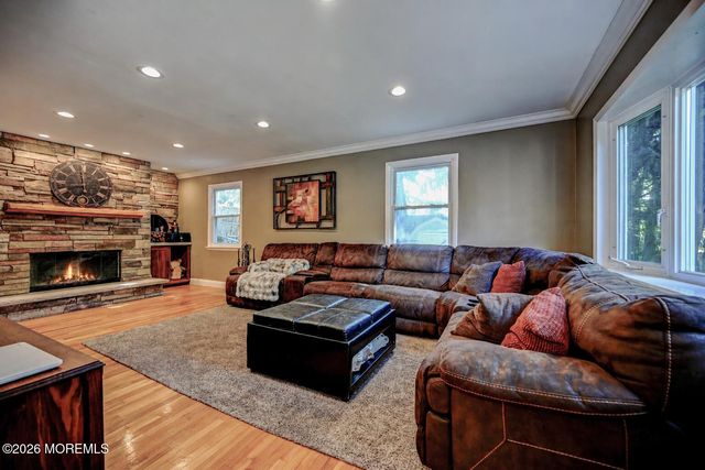 2 Dover Street, Jackson, NJ 08527