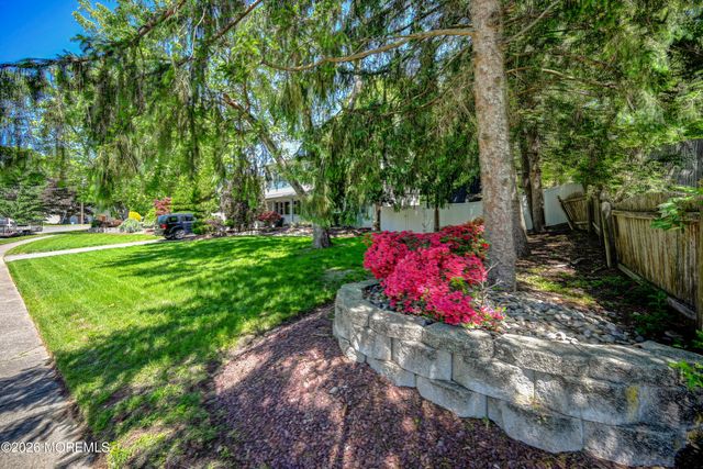 2 Dover Street, Jackson, NJ 08527