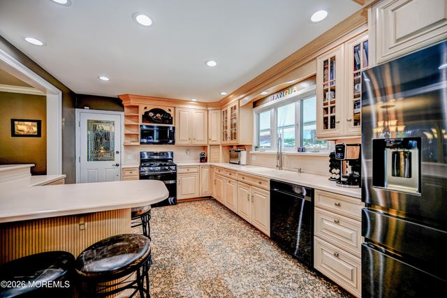 2 Dover Street, Jackson, NJ 08527