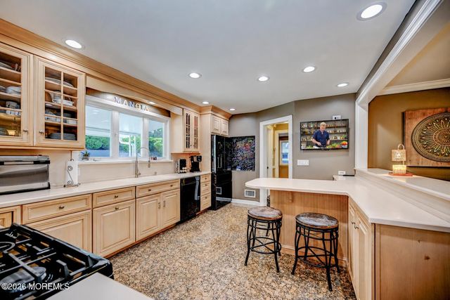 2 Dover Street, Jackson, NJ 08527