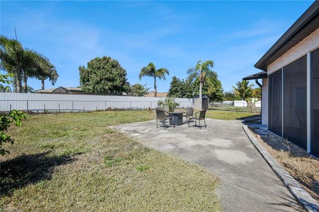 3926 Country Club BLVD, Cape Coral, FL 33904