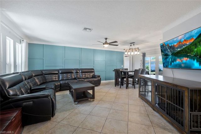 3926 Country Club BLVD, Cape Coral, FL 33904