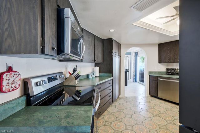 3926 Country Club BLVD, Cape Coral, FL 33904