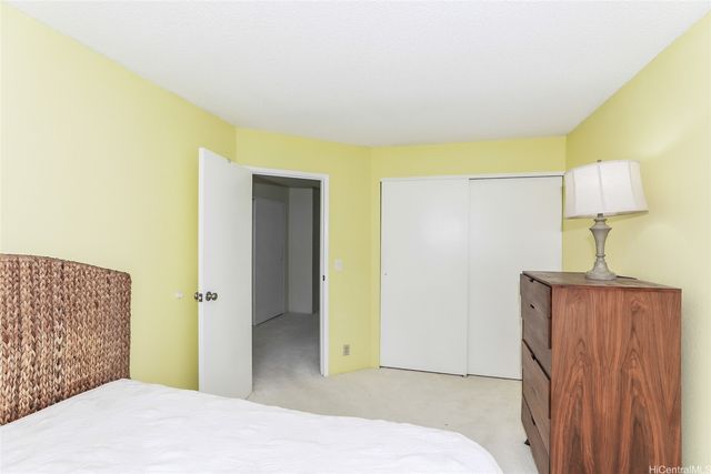 47-766 Kamehameha Highway, Kaneohe, HI 96744