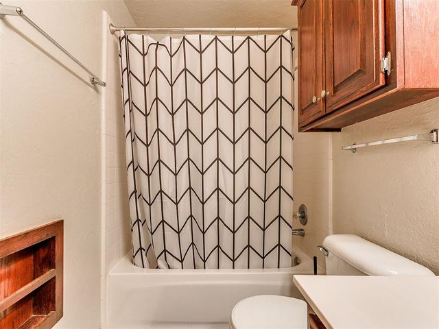 15500 Stepping Stone Court, Oklahoma City, OK 73170