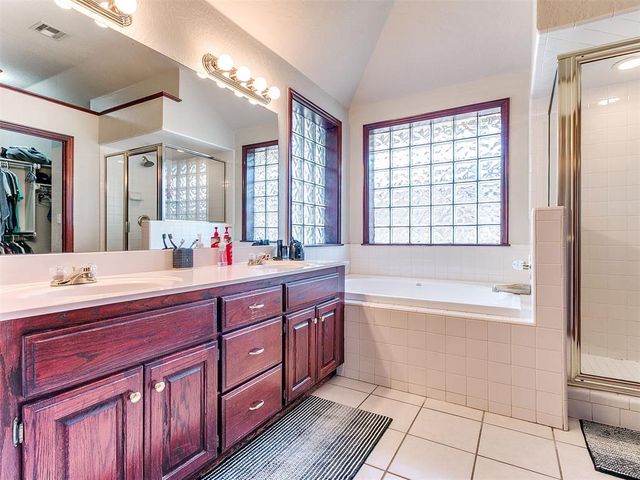 15500 Stepping Stone Court, Oklahoma City, OK 73170