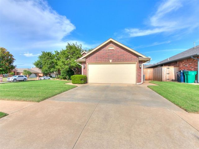 15500 Stepping Stone Court, Oklahoma City, OK 73170