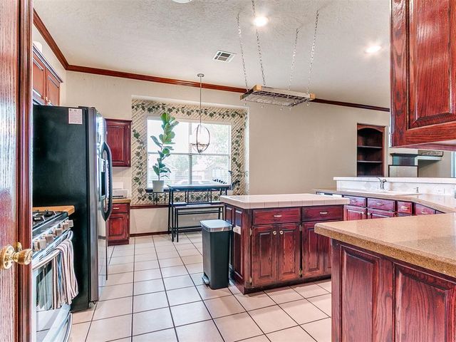 15500 Stepping Stone Court, Oklahoma City, OK 73170
