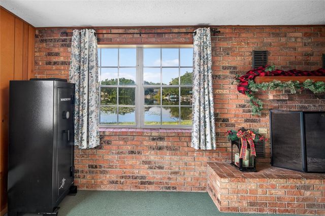 710 TWIN OAKS LANE, Eustis, FL 32726