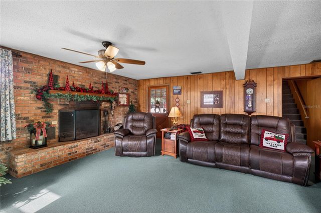 710 TWIN OAKS LANE, Eustis, FL 32726