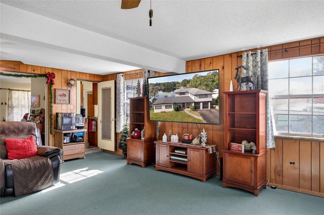 710 TWIN OAKS LANE, Eustis, FL 32726