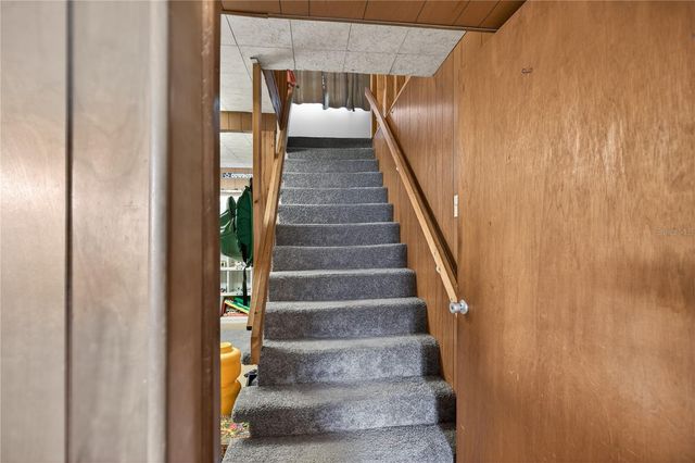 710 TWIN OAKS LANE, Eustis, FL 32726