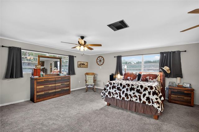 710 TWIN OAKS LANE, Eustis, FL 32726