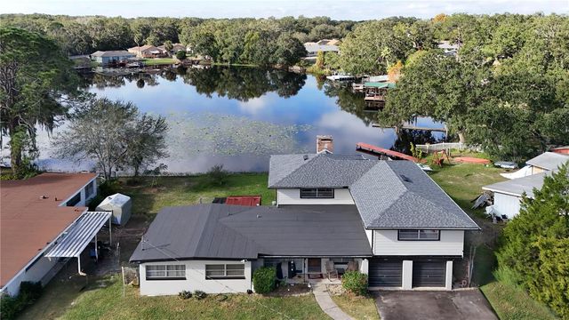 710 TWIN OAKS LANE, Eustis, FL 32726