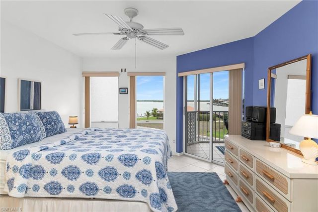 991 Barfield DR 403, Marco Island, FL 34145