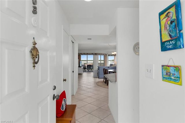 991 Barfield DR 403, Marco Island, FL 34145