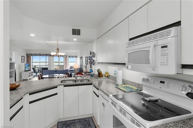 991 Barfield DR 403, Marco Island, FL 34145