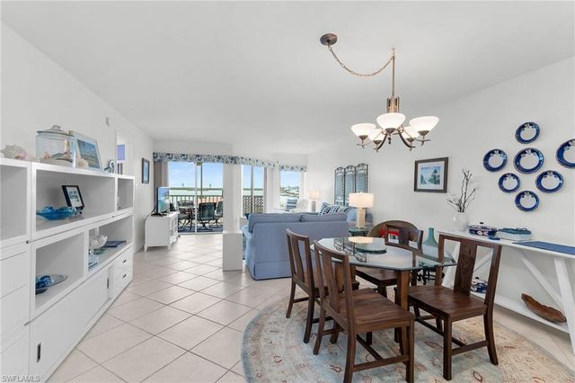991 Barfield DR 403, Marco Island, FL 34145