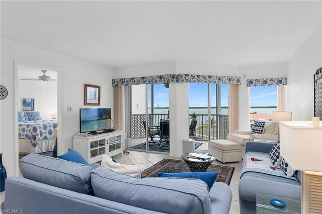 991 Barfield DR 403, Marco Island, FL 34145