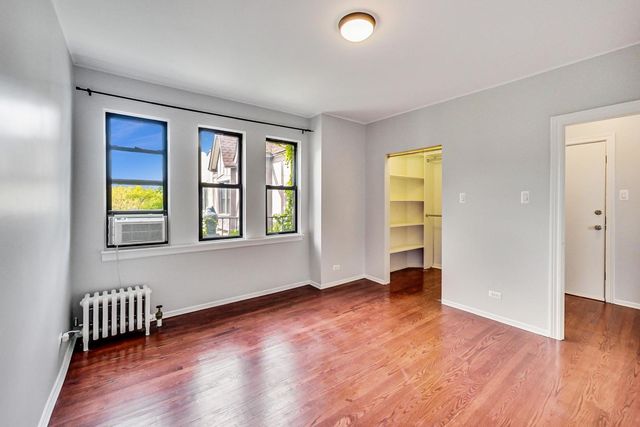 5655 N Spaulding Avenue 3E, Chicago, IL 60659