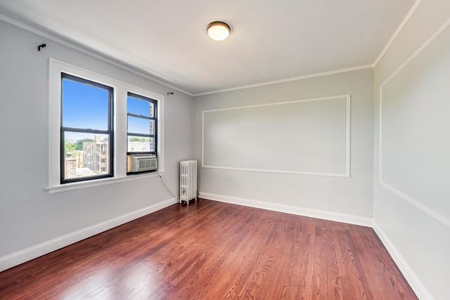 5655 N Spaulding Avenue 3E, Chicago, IL 60659