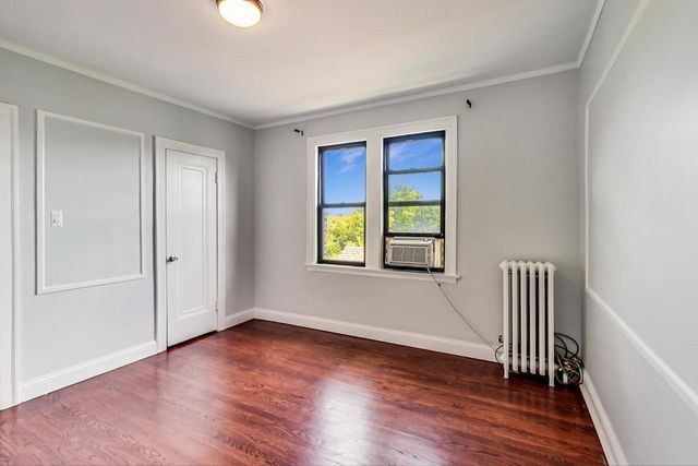 5655 N Spaulding Avenue 3E, Chicago, IL 60659