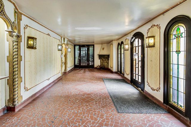 5655 N Spaulding Avenue 3E, Chicago, IL 60659