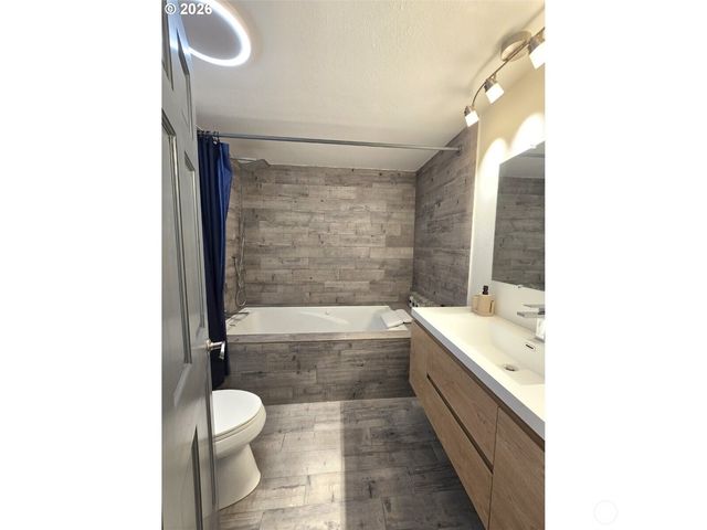 13400 SE 20th Street, Vancouver, WA 98683