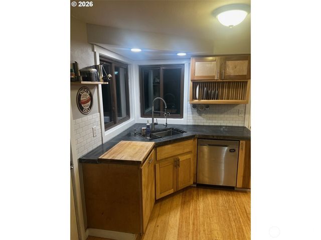 13400 SE 20th Street, Vancouver, WA 98683